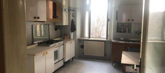 4 rooms Apartment in Teramo, Italy No. 252041 5