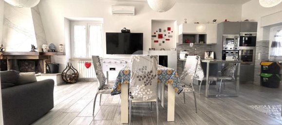 6 rooms Villa in Anzio, Italy No. 16385 4
