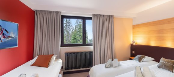 3 bedrooms Apartment in Courchevel, France No. 497 7