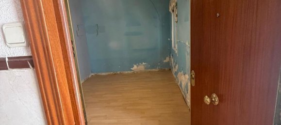 1 bedroom Apartment in Cuatro Caminos, Spain No. 168875 5