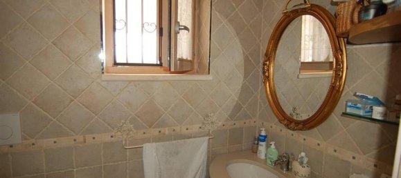 4 rooms House in Martina Franca, Italy No. 153656 10