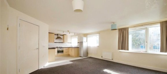 1 bedroom Apartment in London, United Kingdom No. 11489 2