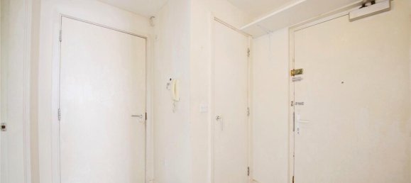 1 bedroom Apartment in London, United Kingdom No. 11489 8