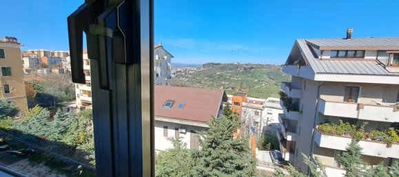 Apartamento de 4 divisões em Chieti, Italy N.º 41848 10