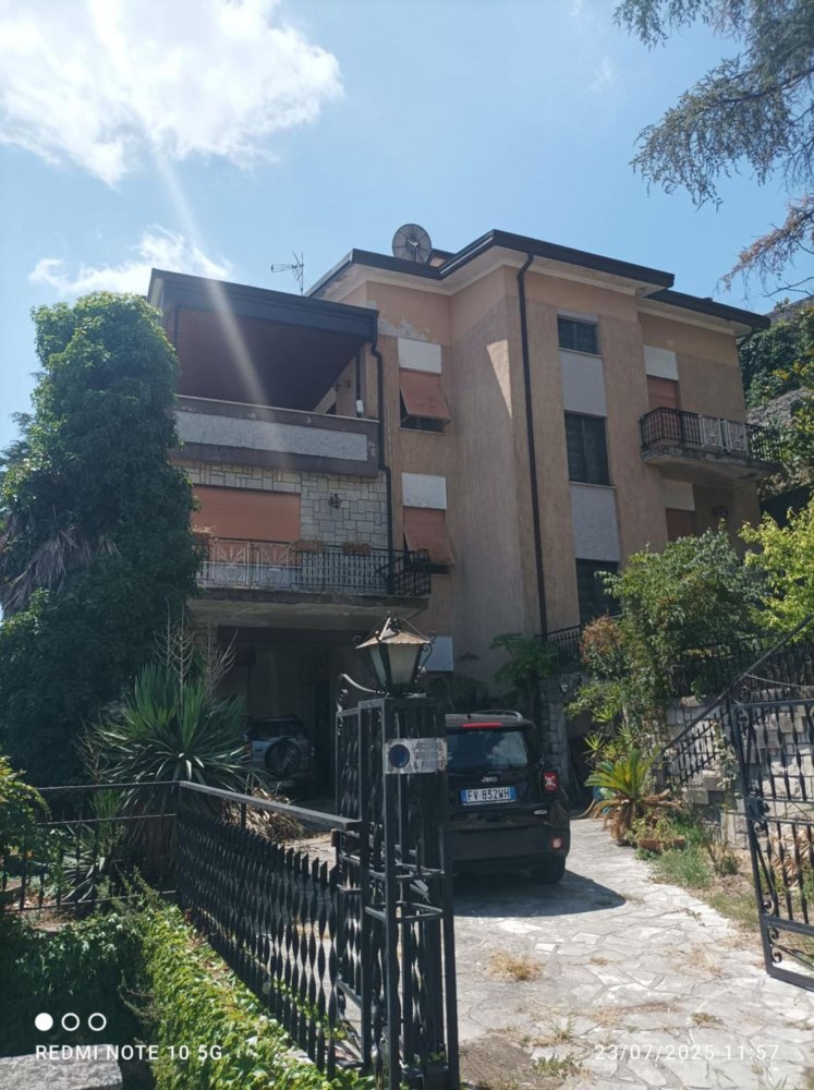10 Schlafzimmer Villa in Cassino, Italy, Nr. 345954