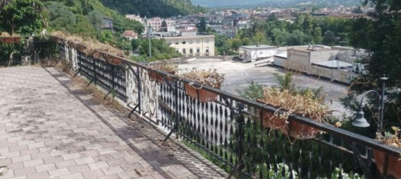 10 Schlafzimmer Villa in Cassino, Italy, Nr. 345954 3