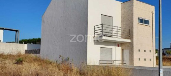  Land in Palmela, Portugal No. 78427 9