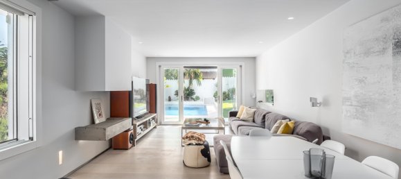 4 bedrooms Villa in Marbella, Spain No. 71321 25