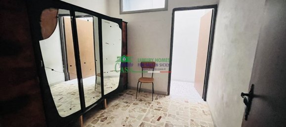 6 bedrooms House in Comiso, Italy No. 358421 12