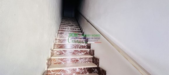 6 bedrooms House in Comiso, Italy No. 358421 10