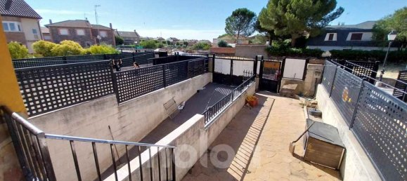 4 غرف نوم تاون هاوس في Pedrezuela, Spain رقم 173884 16