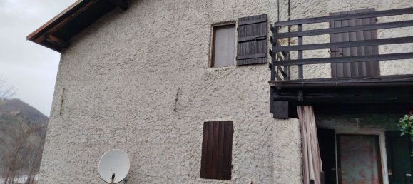 7 rooms House in Travo, Italy No. 121085 2