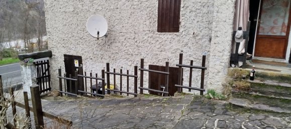 7 rooms House in Travo, Italy No. 121085 3
