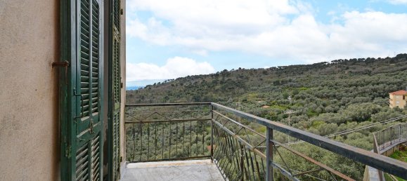 Casa de 5 habitaciónes en Cipressa, Italy No. 90064 22