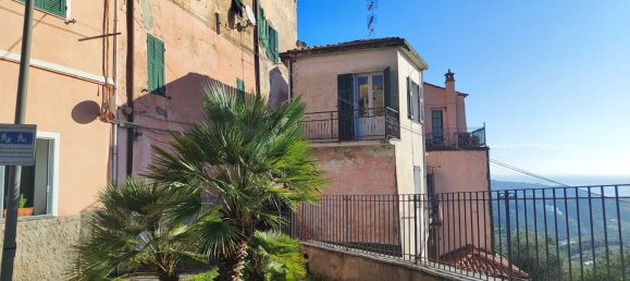 Casa de 5 habitaciónes en Cipressa, Italy No. 90064 32