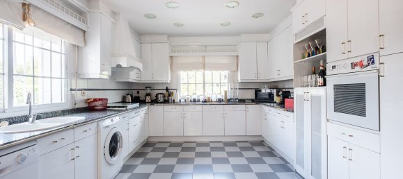 6 Schlafzimmer Haus in Villaviciosa de Odon, Spain, Nr. 144097 34