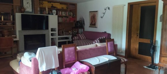 6 bedrooms Apartment in Nova Milanese, Italy No. 281715 2