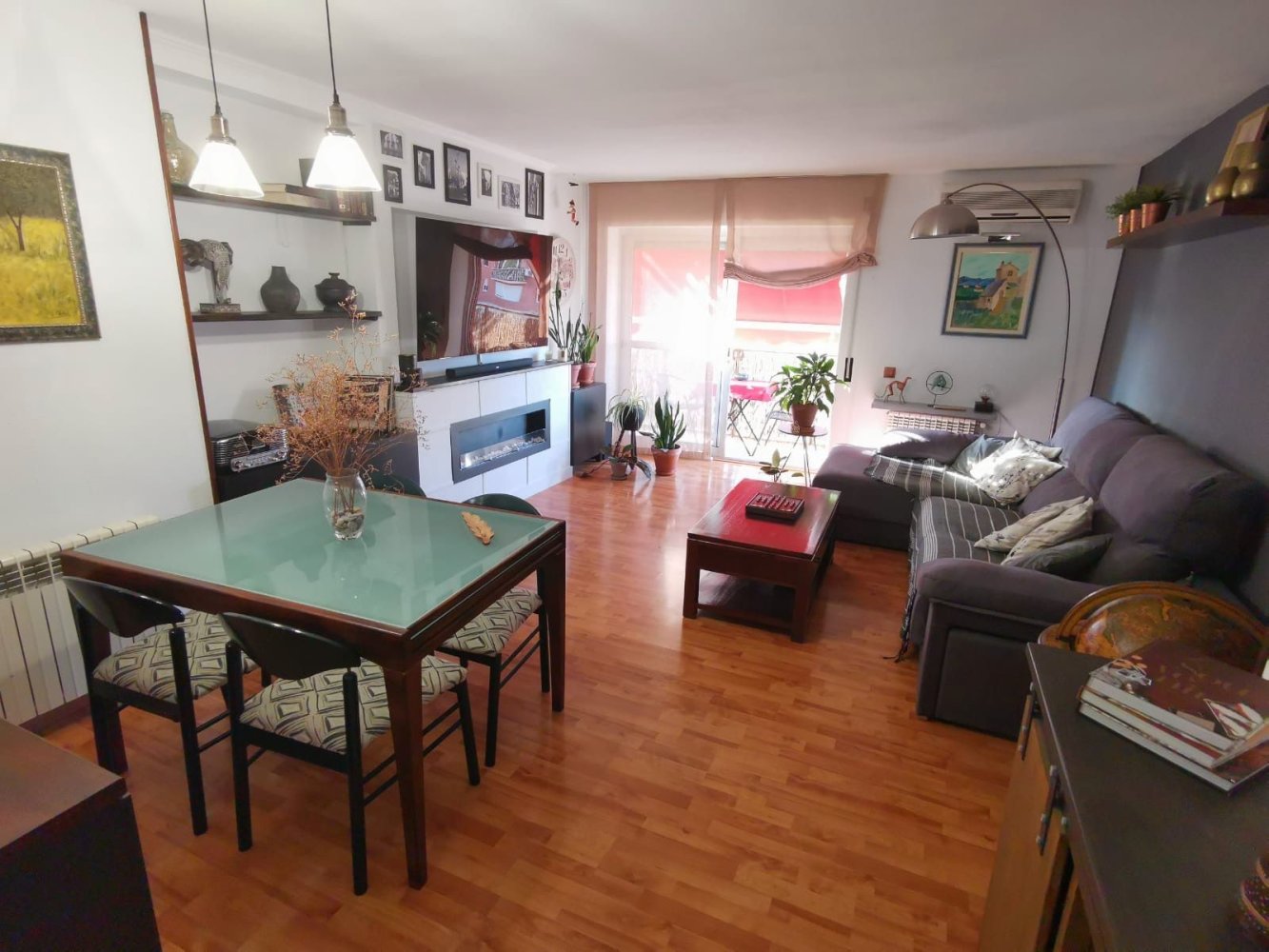 4 bedrooms Apartment in Vilanova i la Geltru, Spain No. 208443