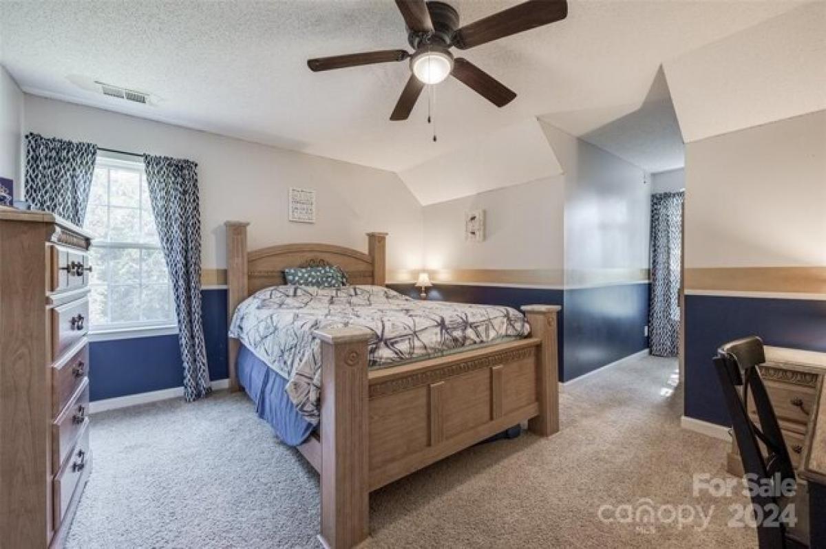 4 bedrooms House in Concord, USA No. 251984