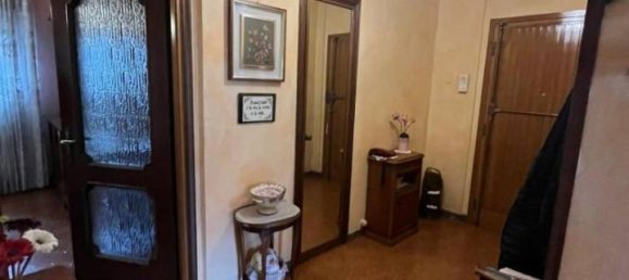 4 rooms Apartment in Turin, Italy No. 19270 12