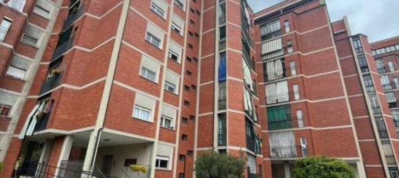 4 rooms Apartment in Turin, Italy No. 19270 18