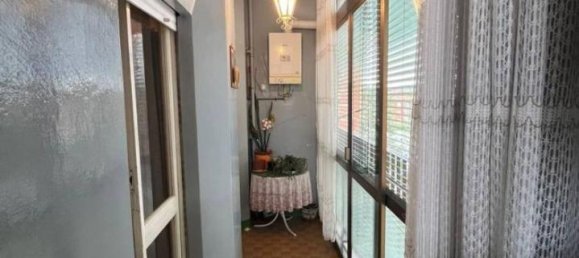 4 rooms Apartment in Turin, Italy No. 19270 6