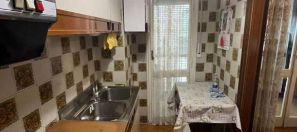 4 rooms Apartment in Turin, Italy No. 19270 5
