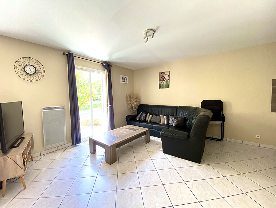 3 chambres Maison à Sainte-Eulalie, France No. 344383