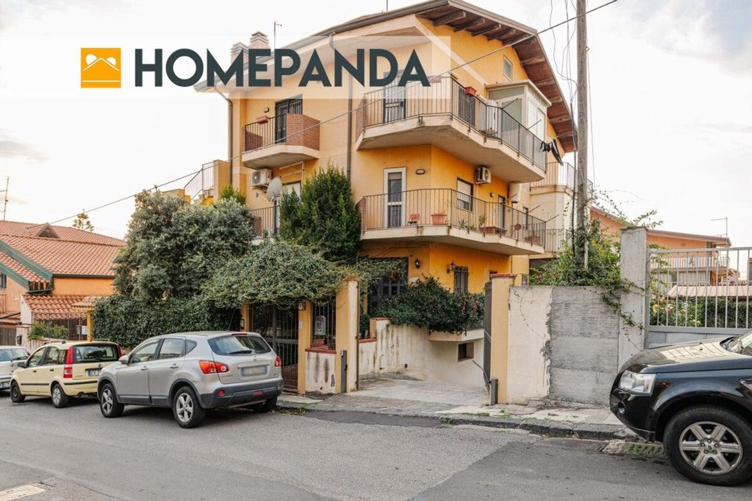 5 rooms Apartment in Motta Sant'Anastasia, Italy No. 48536