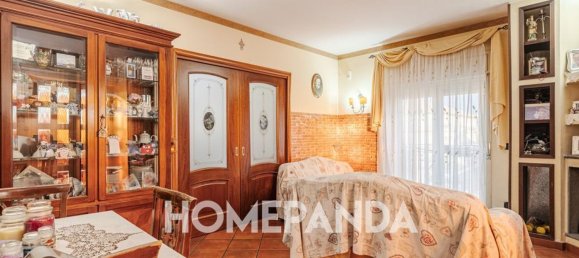 5 rooms Apartment in Motta Sant'Anastasia, Italy No. 48536 18