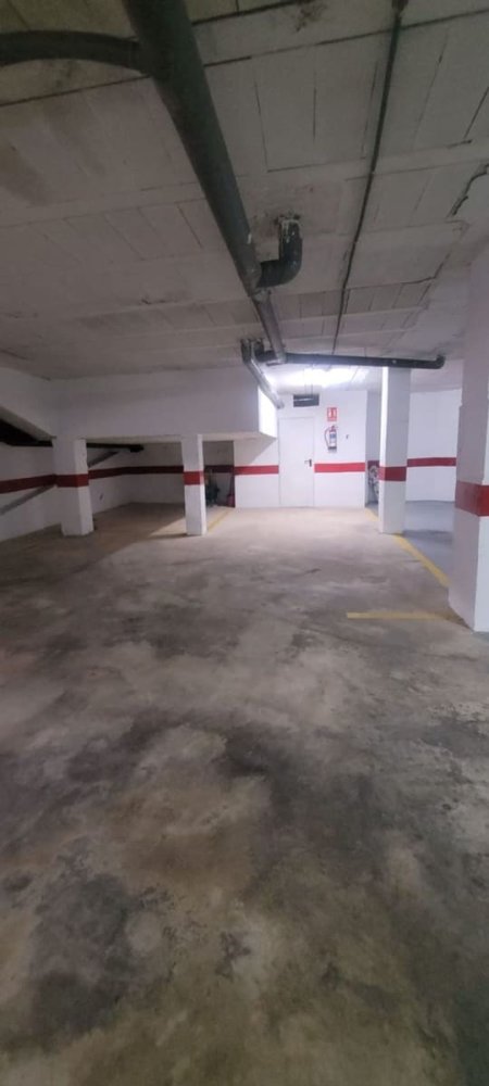 28m² Garage in Torrevieja, Spain No. 189471