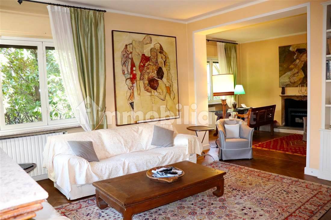 Villa T4 em Lesa, Italy N.º 106379