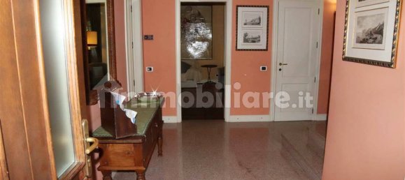 Villa T4 em Lesa, Italy N.º 106379 11