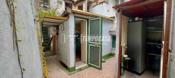 2 bedrooms Apartment in Naples, Italy No. 273892 26