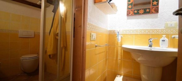 3-salle Appartement à Ayas, Italy No. 35281 5