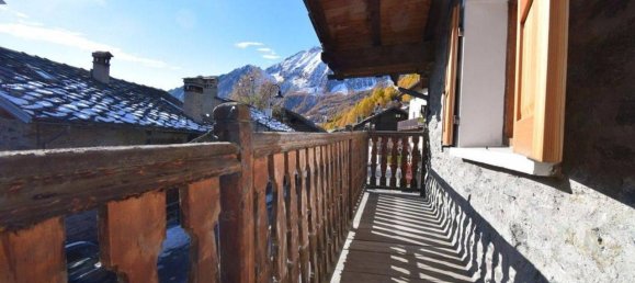 3-salle Appartement à Ayas, Italy No. 35281 17