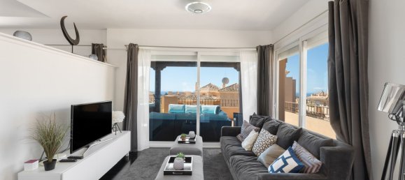 4 bedrooms Penthouse in Marbella, Spain No. 137973 5