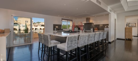 4 bedrooms Penthouse in Marbella, Spain No. 137973 14