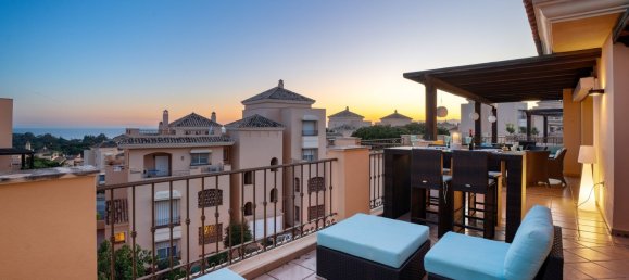 4 bedrooms Penthouse in Marbella, Spain No. 137973 2