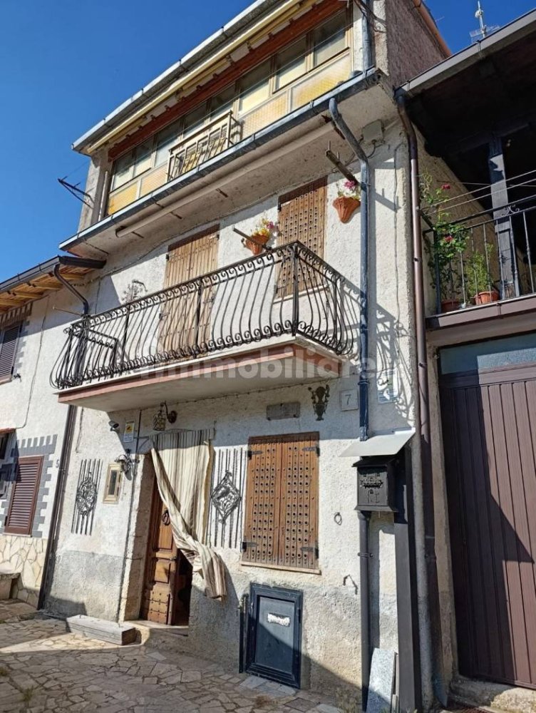 Apartamento T5 em Capistrello, Italy N.º 263804
