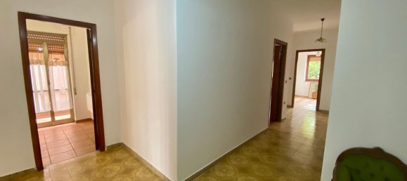 5-salle Appartement à Olbia, Italy No. 260544 12