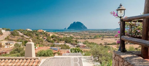 2 Schlafzimmer Villa in Loiri Porto San Paolo, Italy, Nr. 61292 3