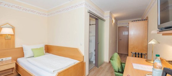 Hotel de 28 habitaciónes en Passau, Germany No. 140274 16