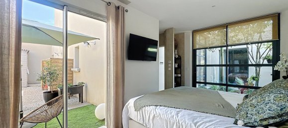 4 bedrooms House in Montblanc, France No. 361273 11