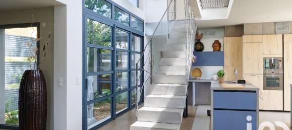 4 bedrooms House in Montblanc, France No. 361273 8