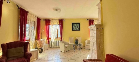 Villa de 9 habitaciónes en Val della Torre, Italy No. 144120 6