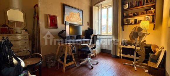 Apartamento de 3 dormitorios en Arezzo, Italy No. 287335 11