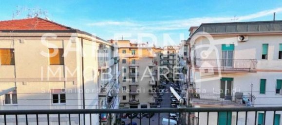 4 rooms Apartment in Salerno, Italy No. 37562 17
