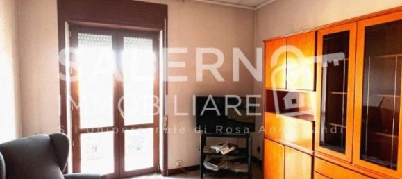 4 rooms Apartment in Salerno, Italy No. 37562 11