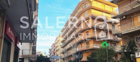 4 rooms Apartment in Salerno, Italy No. 37562 33